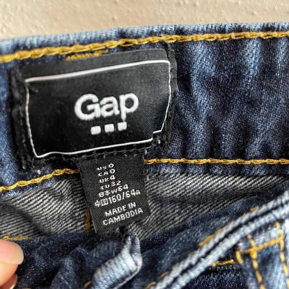 Gap Jean Shorts Size 0 - Picture 3 of 6
